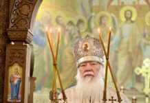 НАВЕЧІР’Я РІЗДВА ХРИСТОВОГО: СВЯТКОВА ЛІТУРГІЯ У ХРАМІ НЕРУКОТВОРНОГО СПАСА В ХУСТІ
