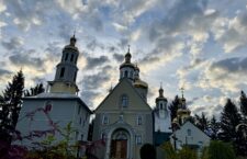 У день памʼяті преподобного Феодосія Печерського митрополит Марк звершив святкову Літургію в Чумалівському монастирі
